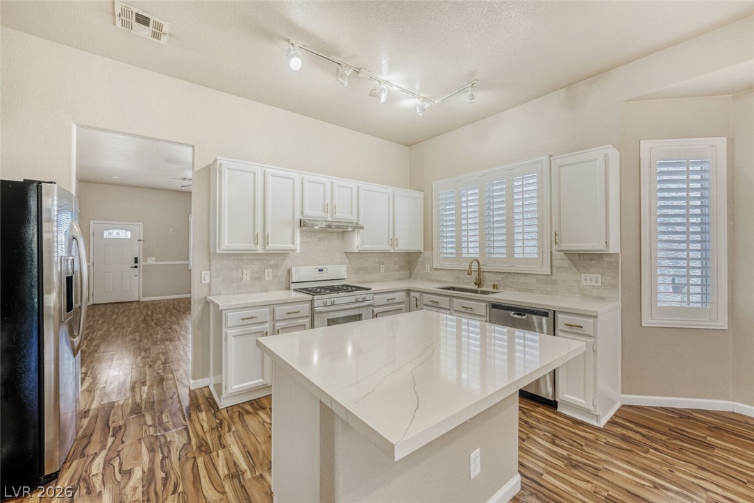 5228 Boca Del Mar Street