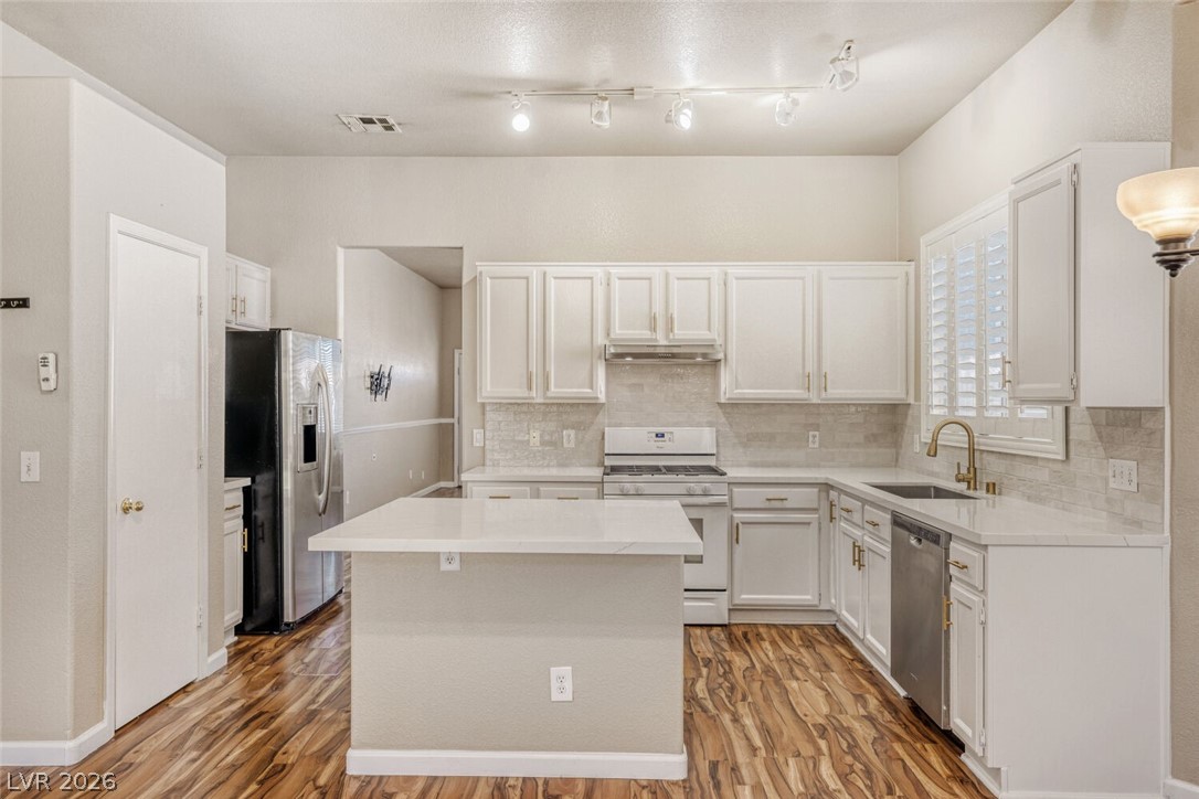 5228 Boca Del Mar Street