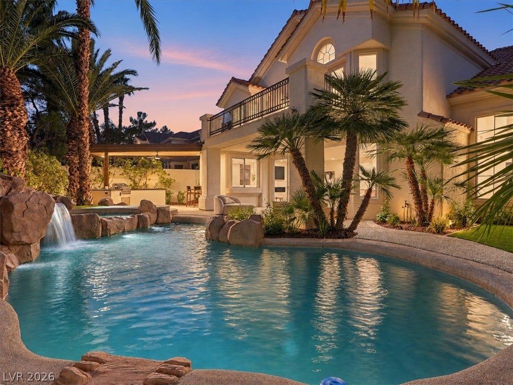 8833 Montagna Drive