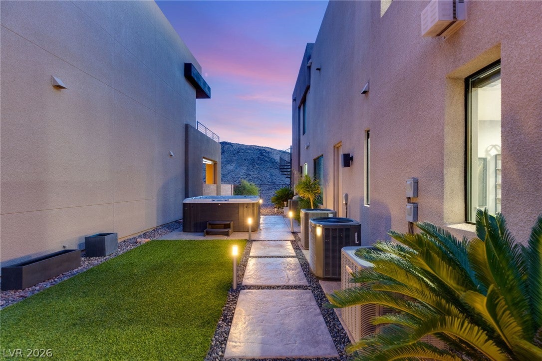 921 Vegas View Drive