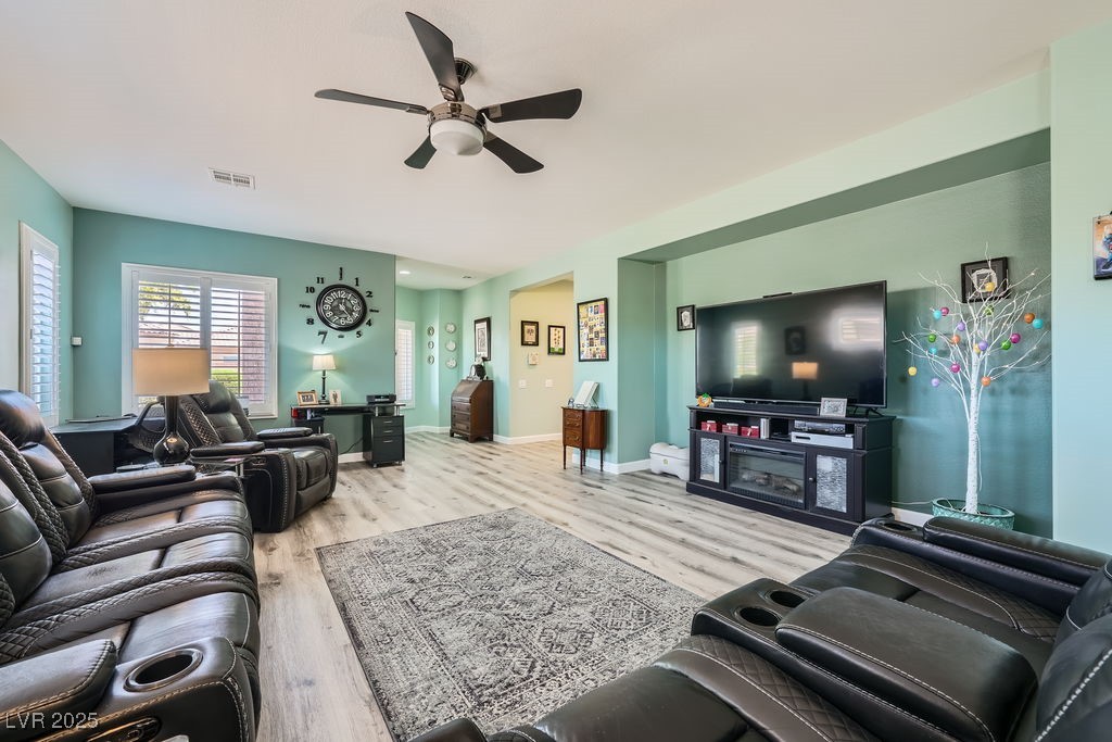 3037 Dowitcher Avenue, North Las Vegas, Nevada image 8