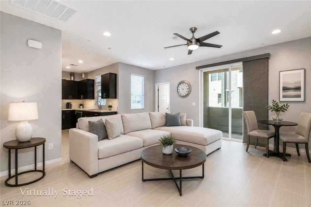11257 Rainbow Peak Avenue 211