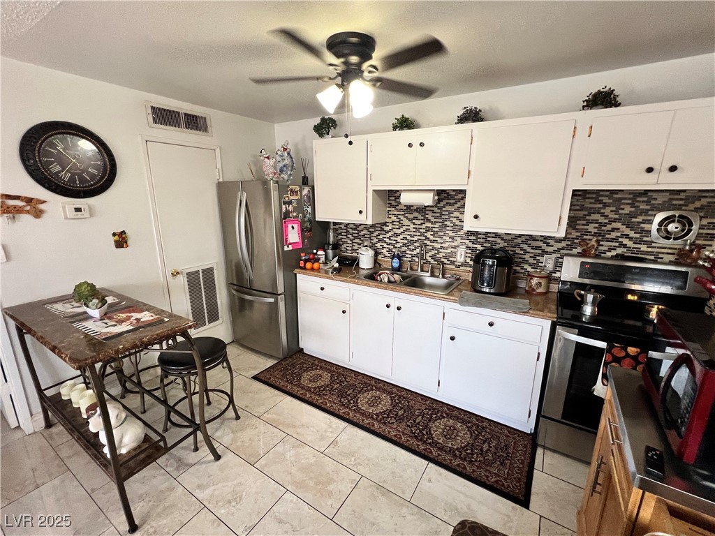 3720 Royal Crest Street 16 & 17