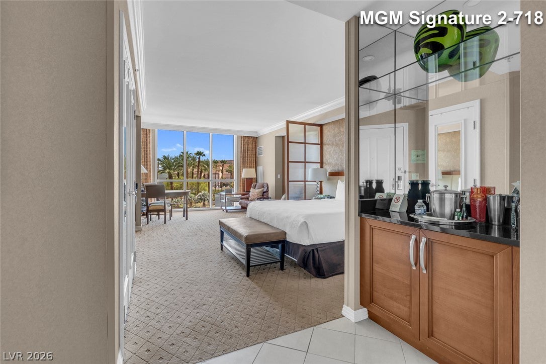 135 E Harmon Avenue 218