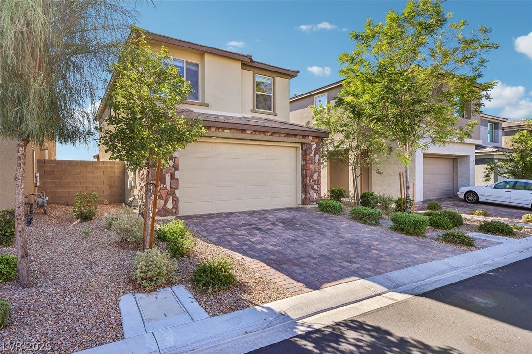 384 Wind Poppy Street