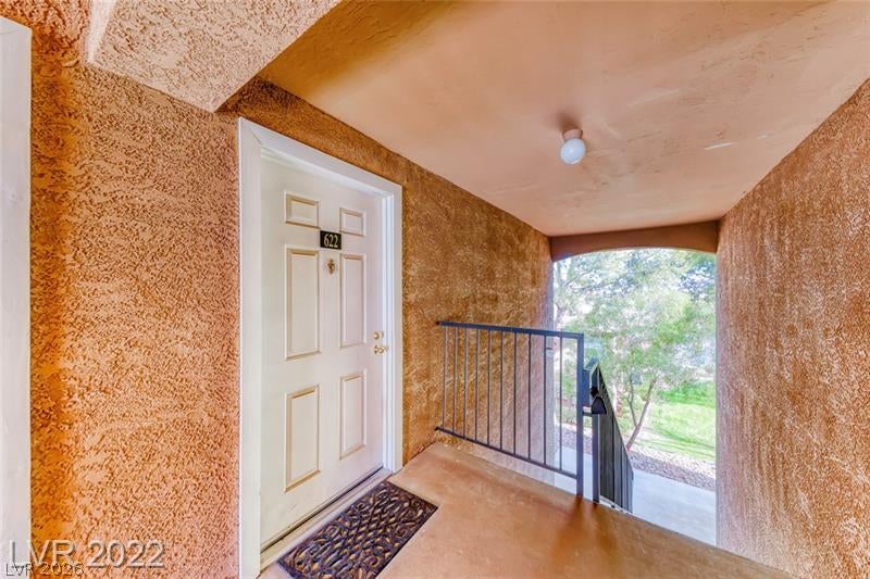231 W Horizon Ridge Parkway 622