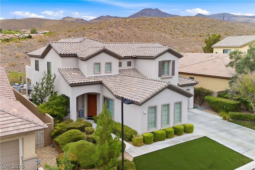 Photo of 11 Morninglow Pass, Henderson, NV 89052 (MLS # 2799633)