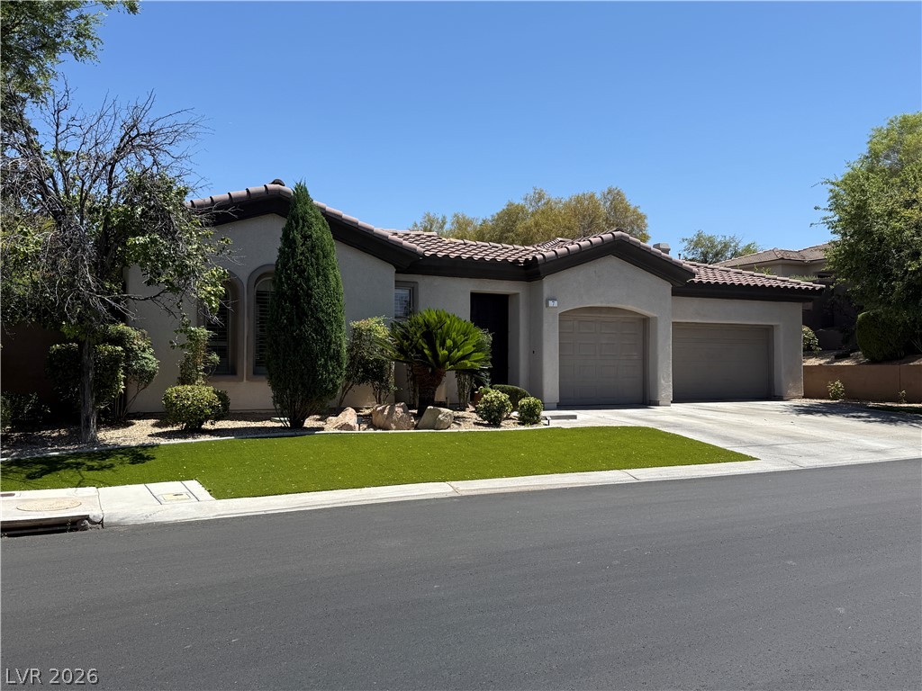 7 Canoa Hills Drive