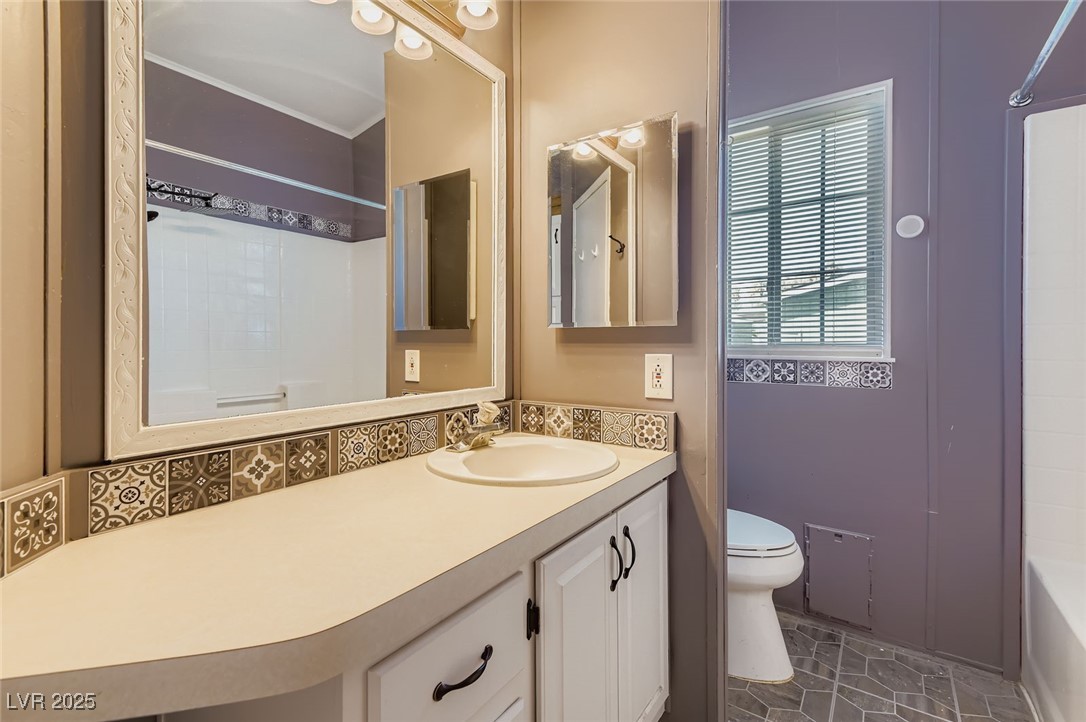 Las Vegas, Nevada 89122, United States, 3 Bedrooms Bedrooms, ,2 BathroomsBathrooms,Residential,Pending,188974