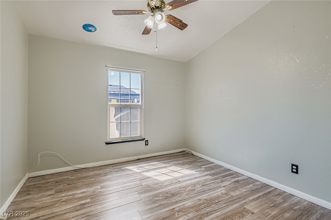 Las Vegas, Nevada 89122, United States, 3 Bedrooms Bedrooms, ,2 BathroomsBathrooms,Residential,Pending,188974