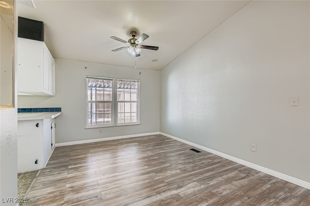 Las Vegas, Nevada 89122, United States, 3 Bedrooms Bedrooms, ,2 BathroomsBathrooms,Residential,Pending,188974