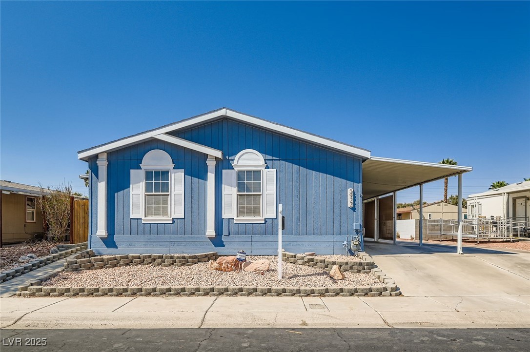 Las Vegas, Nevada 89122, United States, 3 Bedrooms Bedrooms, ,2 BathroomsBathrooms,Residential,Pending,188974