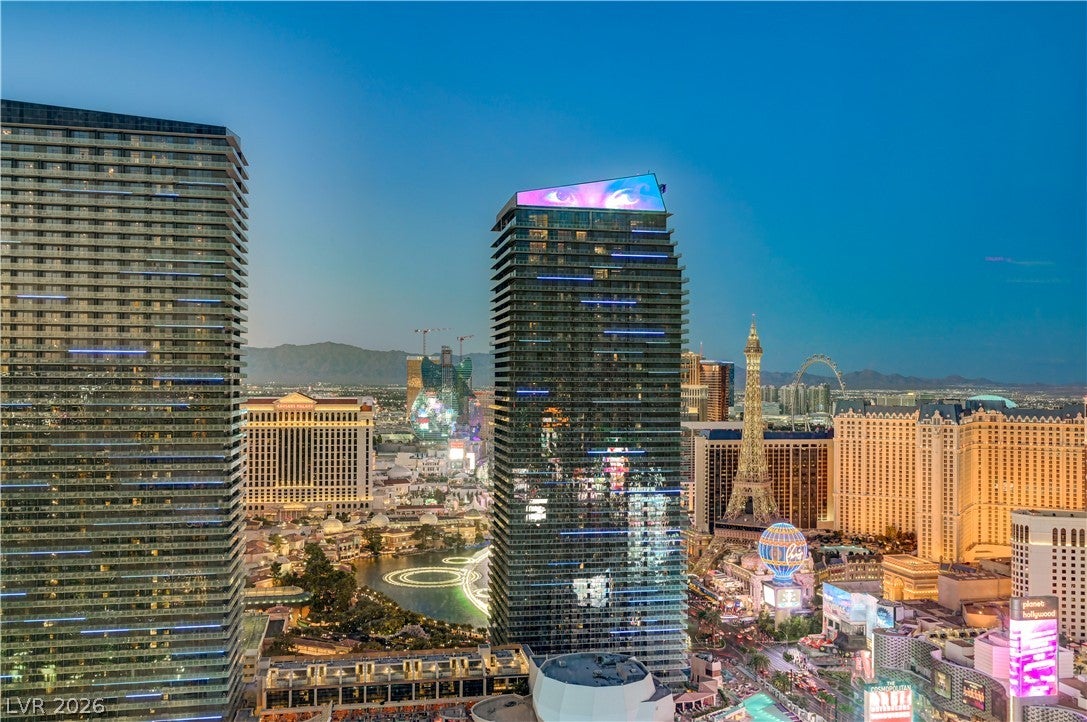 3726 Las Vegas Boulevard 3504