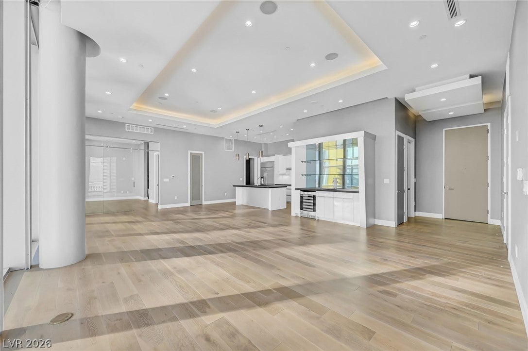 3726 Las Vegas Boulevard 3504