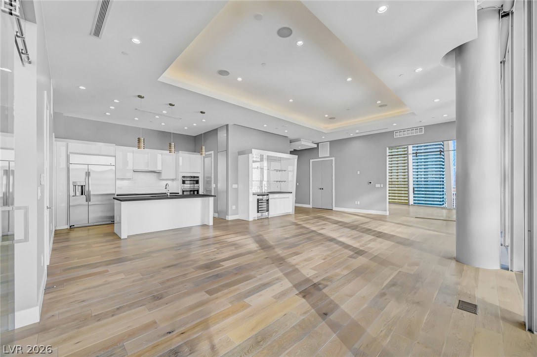 3726 Las Vegas Boulevard 3504