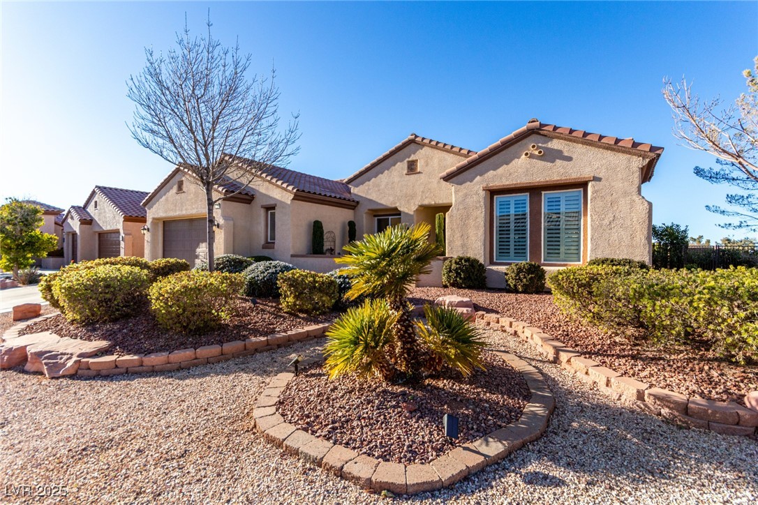 2159 Clearwater Lake Drive, Henderson, Nevada image 2