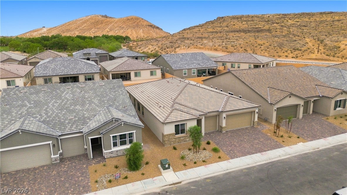 7662 Desert Bleu Court