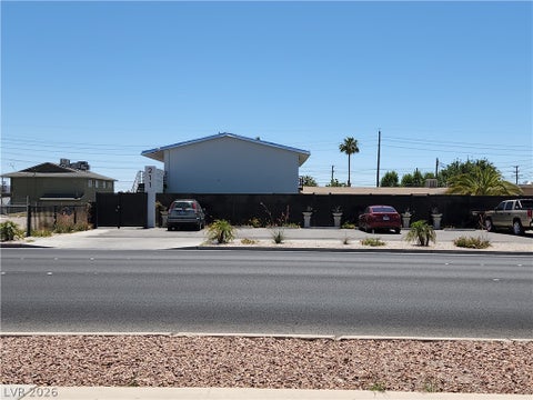 Multifamily For Rent - 211 S 13th Street #6<br/> Las Vegas, NV 89101
