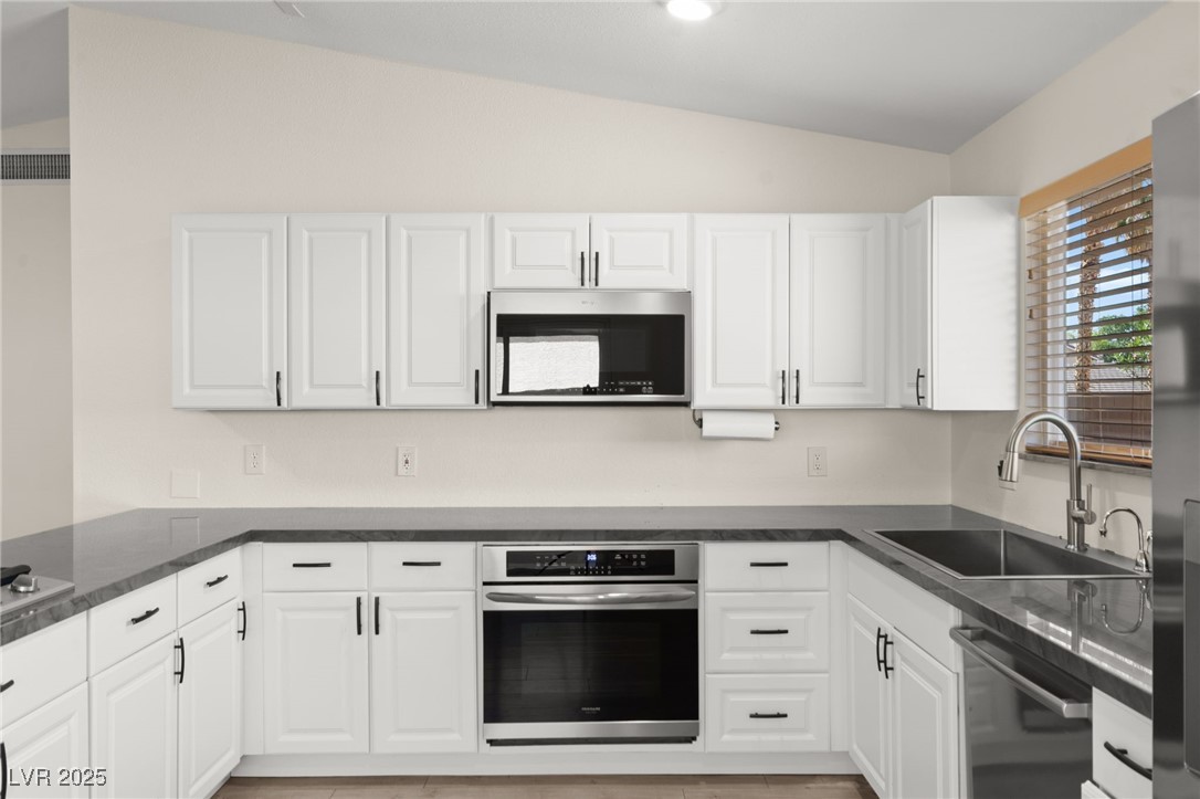 605 Oldham Avenue, Henderson, Nevada image 16