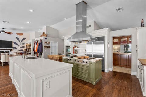 Tiny photo for 2222 Versailles Court, Henderson, NV 89074 (MLS # 2773503)