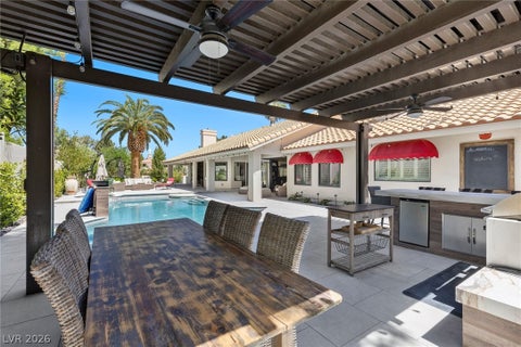 Tiny photo for 2222 Versailles Court, Henderson, NV 89074 (MLS # 2773503)