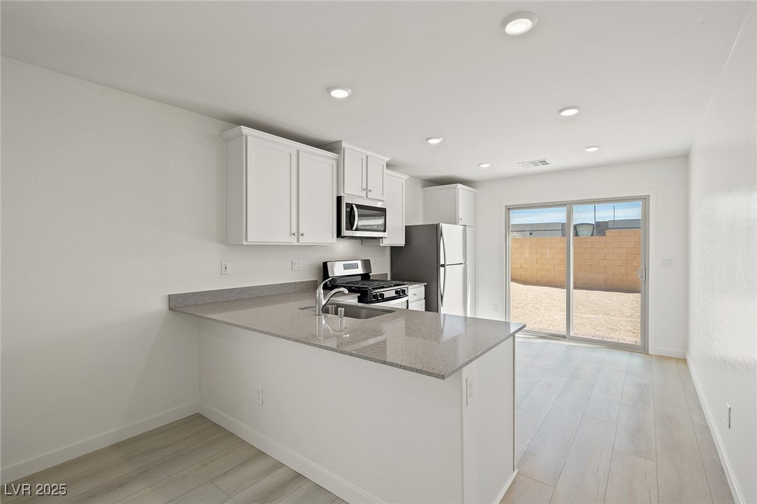 6788 Magnolia River Avenue