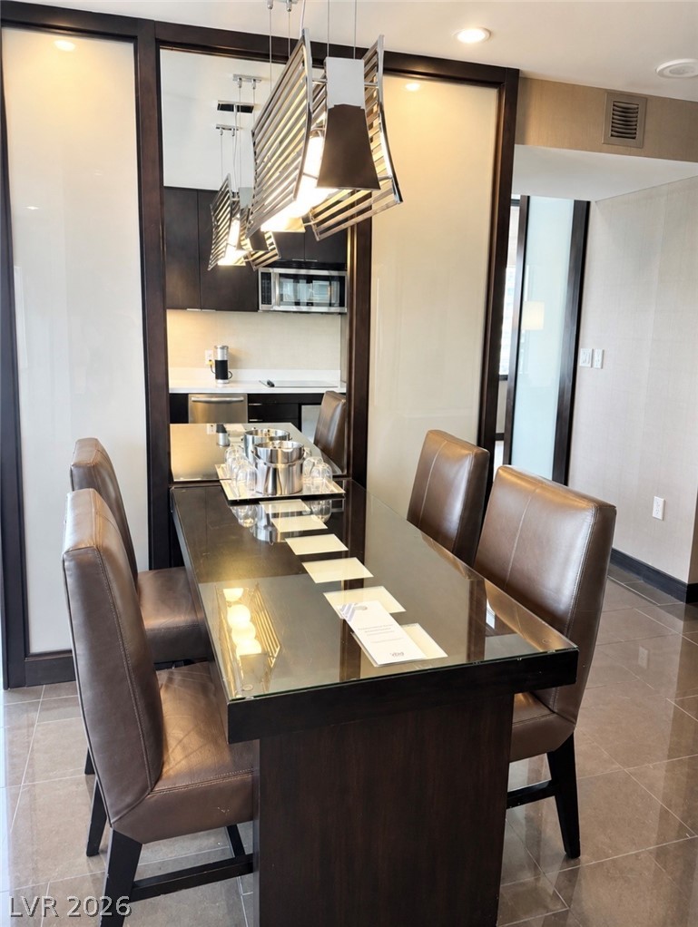 2600 W Harmon Avenue 7001