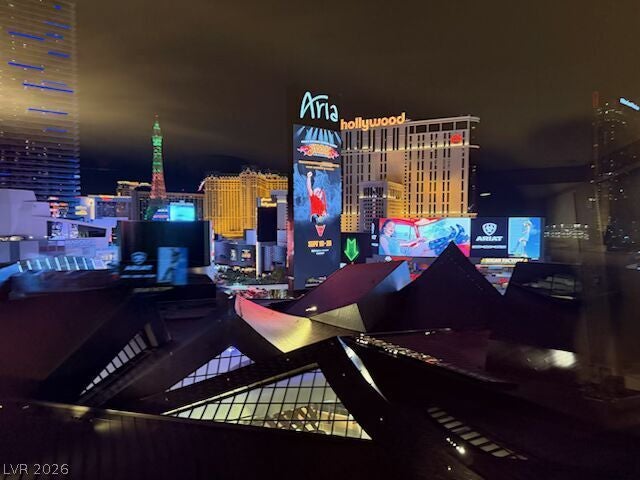 Photo of 3722 S Las Vegas Boulevard #807, Las Vegas, NV 89158 (MLS # 2811657)