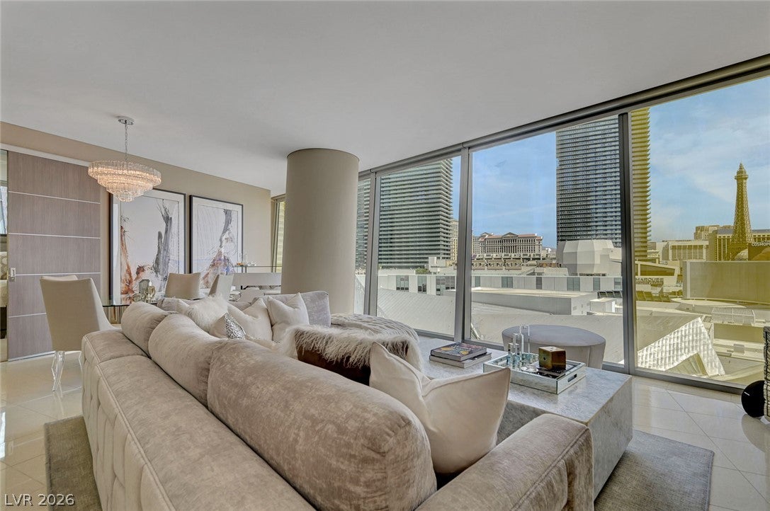3722 S Las Vegas Boulevard 807