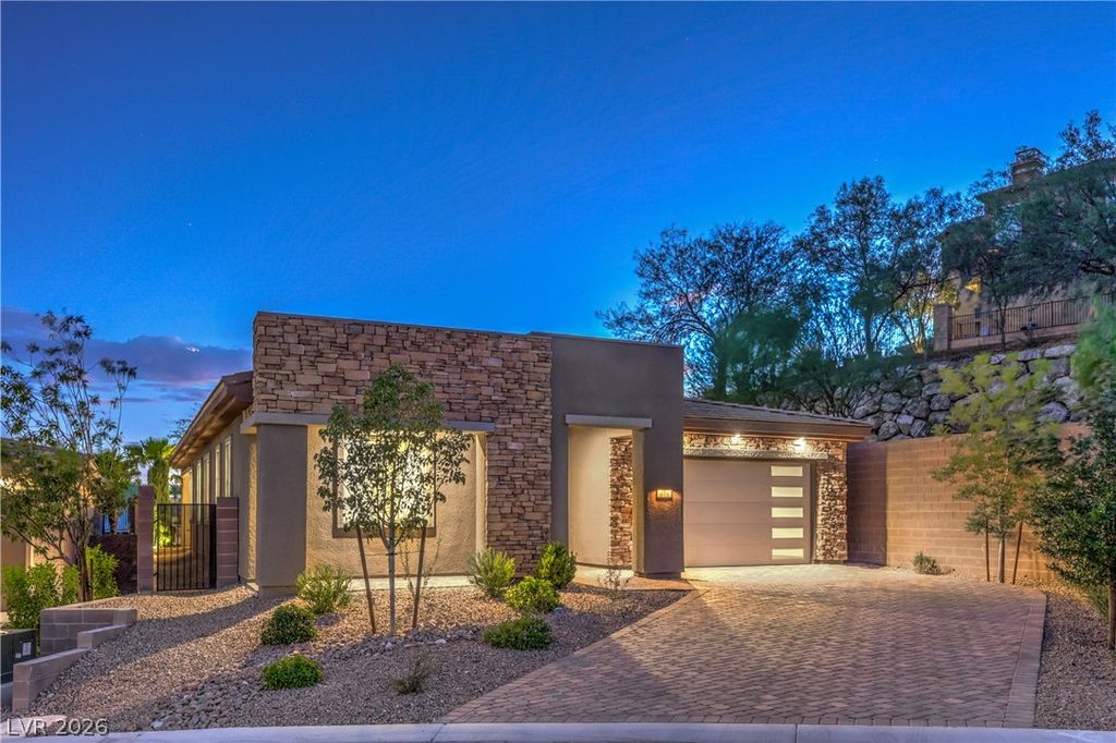 Photo of 118 Reflection Cove Drive, Henderson, NV 89011 (MLS # 2776772)