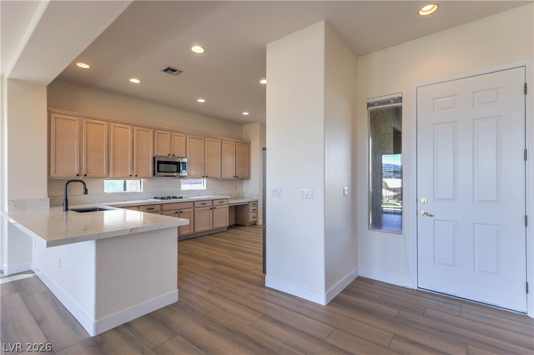2000 High Mesa Drive