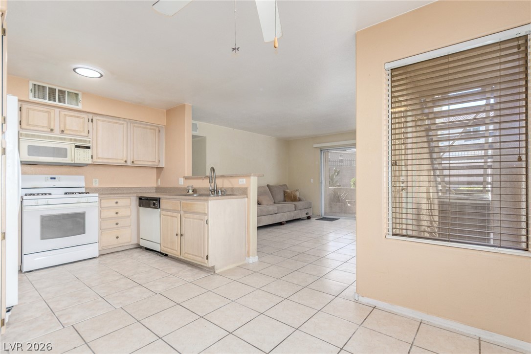 5710 E Tropicana Avenue 1146