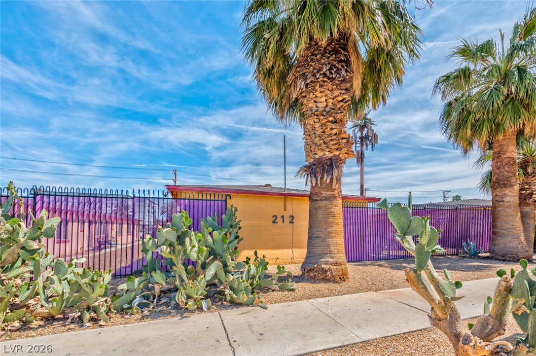 220 N 10th Street 7