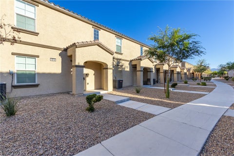 Townhouse For Rent - 4518 Dover Straight Street<br/> Clark County, Las Vegas, NV 89115