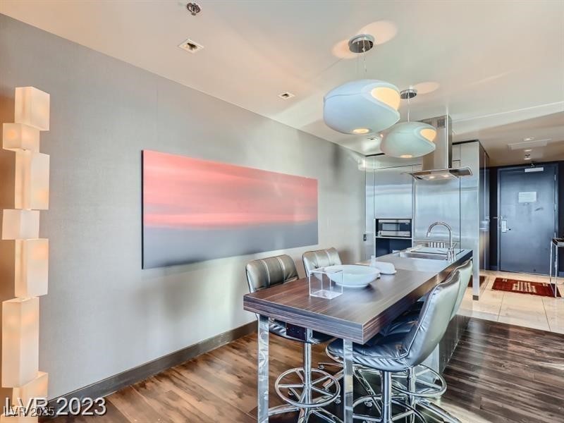 4381 W Flamingo Road 2301