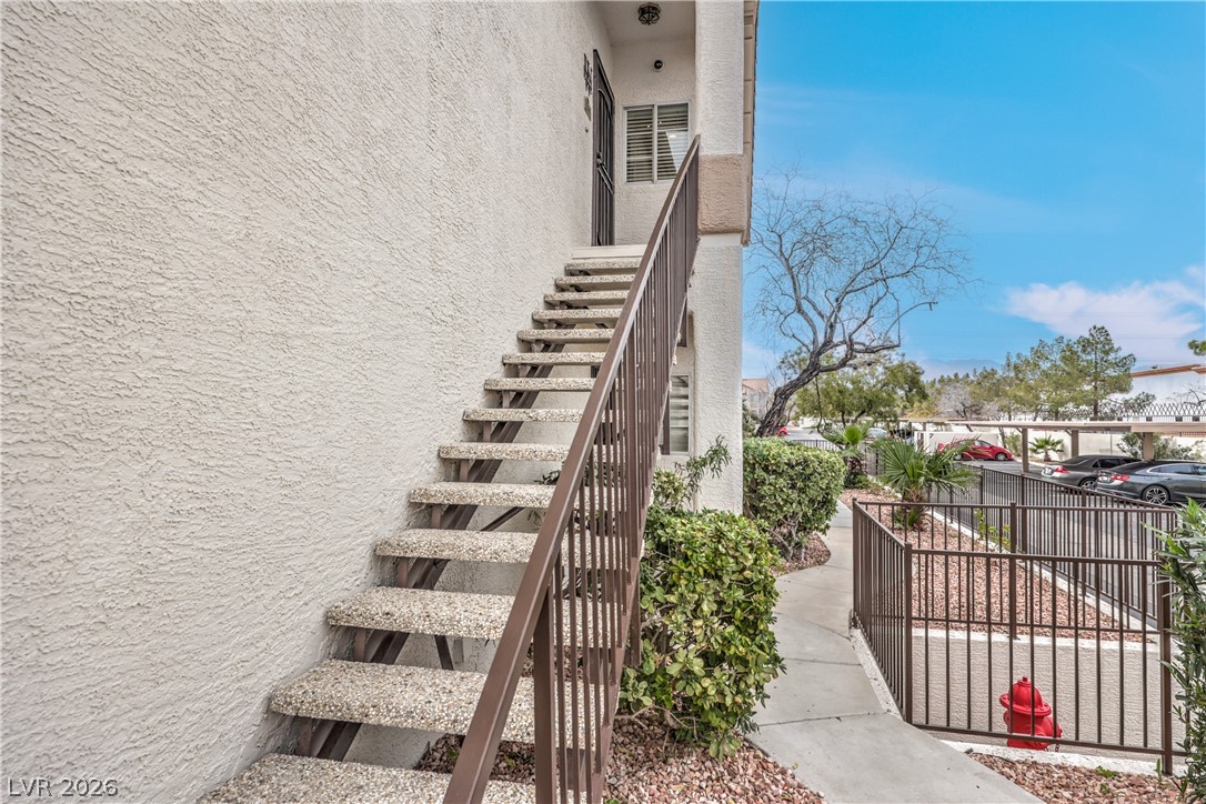 1830 N Buffalo Drive 2090