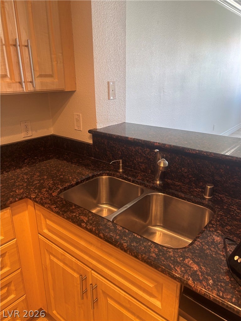 210 E FLAMINGO Road 123