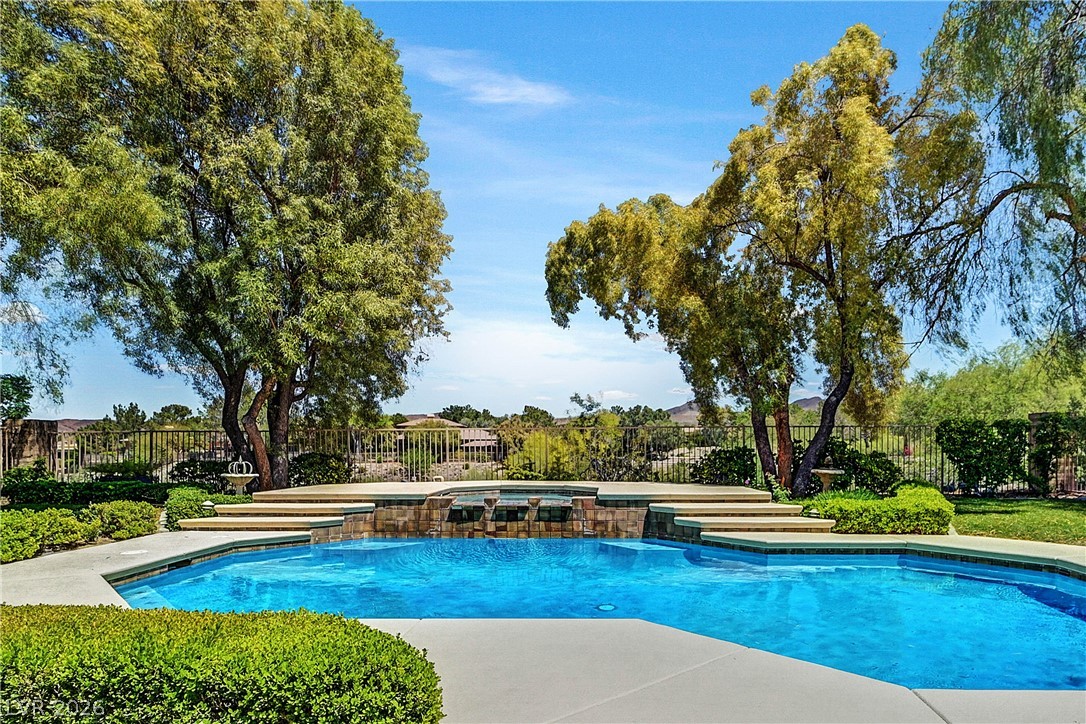 115 Fountainhead Circle