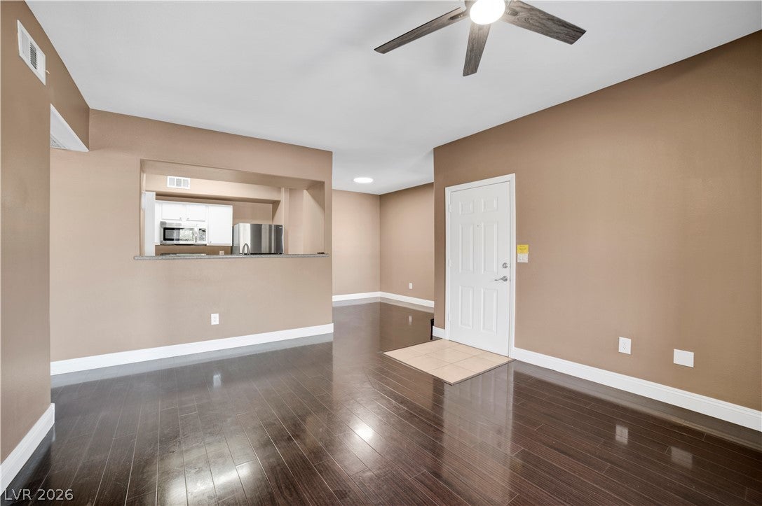 8000 W Badura Avenue 1135