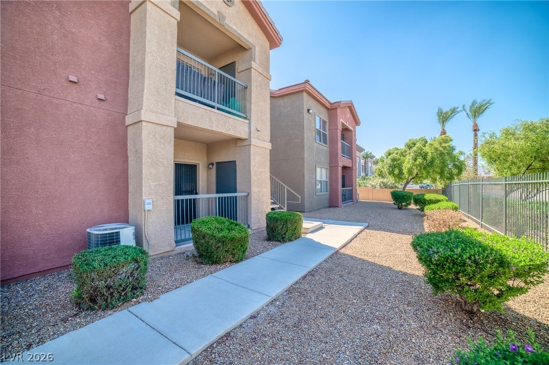 8000 W Badura Avenue 1135