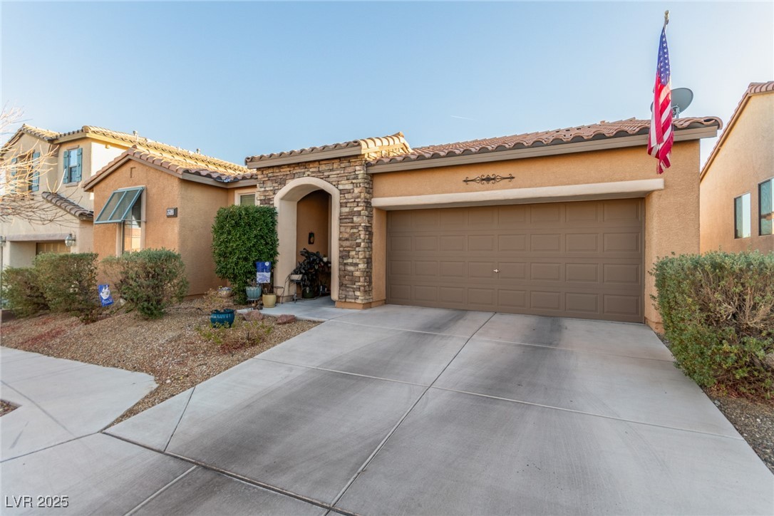 9217 Longhorn Falls Court, Las Vegas, Nevada image 3