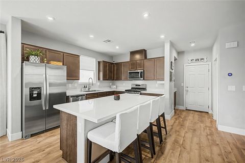Tiny photo for 6326 Highledge Street, North Las Vegas, NV 89081 (MLS # 2793090)