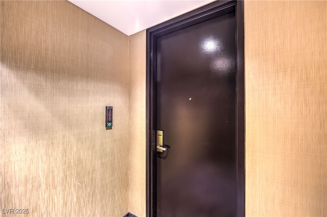 4381 W Flamingo Road 2308
