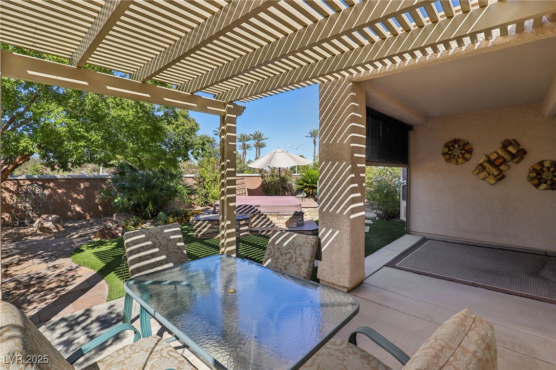 Henderson, Nevada 89012, United States, 2 Bedrooms Bedrooms, ,2 BathroomsBathrooms,Residential,Active,201092