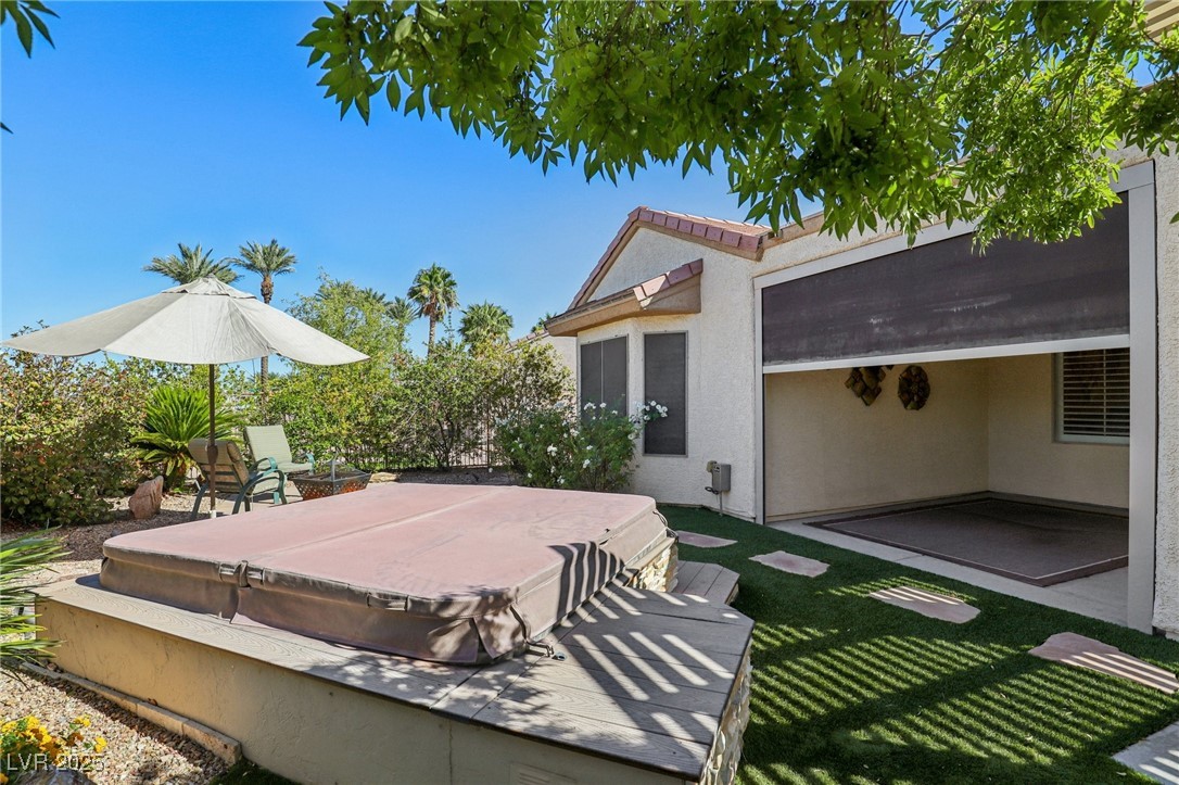 Henderson, Nevada 89012, United States, 2 Bedrooms Bedrooms, ,2 BathroomsBathrooms,Residential,Active,201092