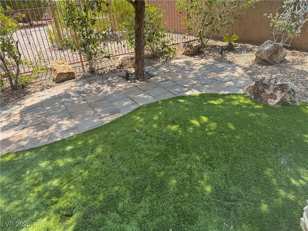 Henderson, Nevada 89012, United States, 2 Bedrooms Bedrooms, ,2 BathroomsBathrooms,Residential,Active,201092