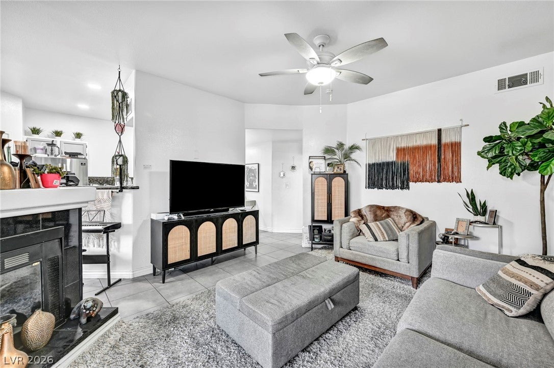 5525 W Flamingo Road 1021