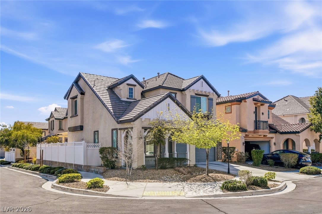 2847 Glistening Grove Avenue