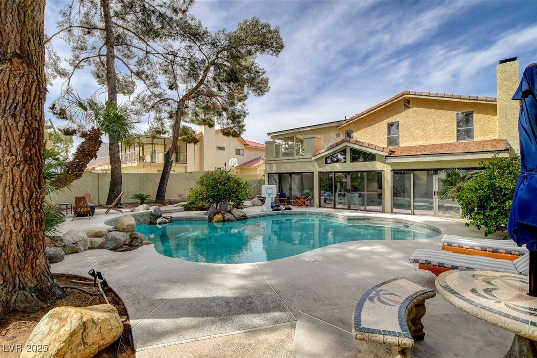 2416 Greens Avenue, Henderson, Nevada image 24