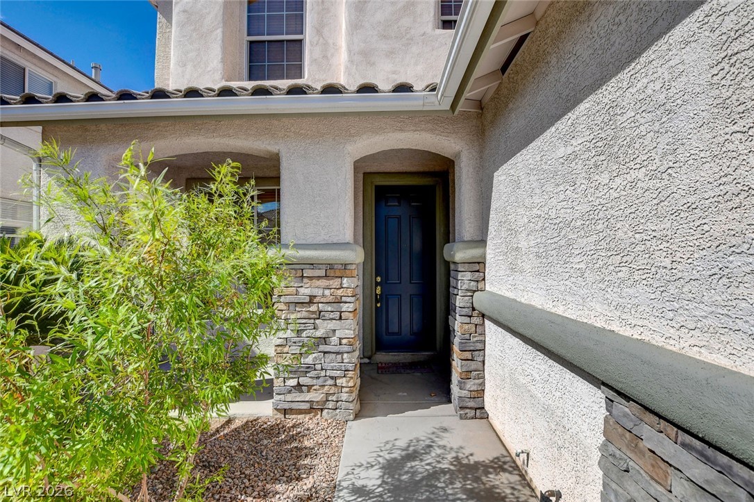 10808 Wallflower Avenue